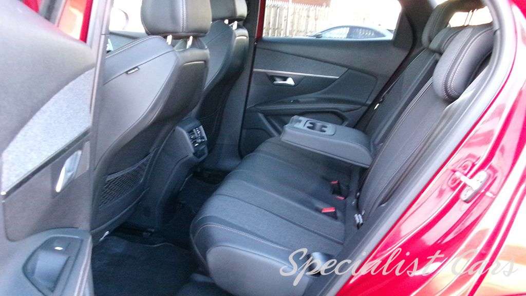 2019 PEUGEOT 3008 2019 PEUGEOT 3008