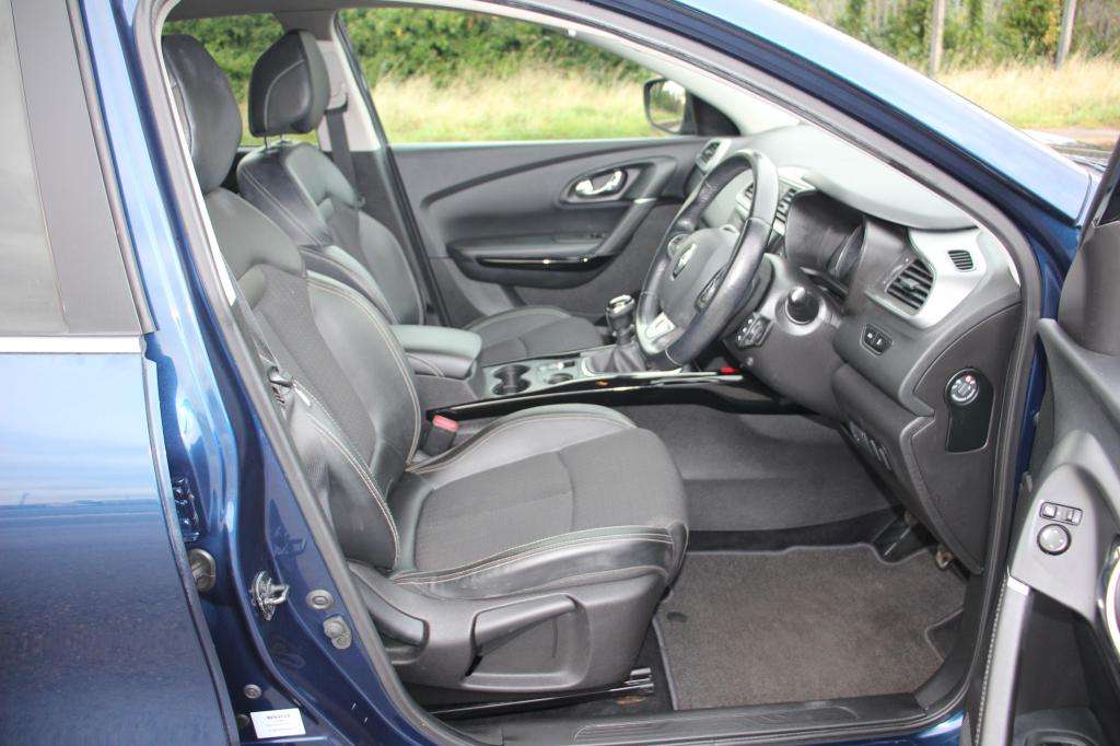 2017 RENAULT KADJAR 2017 RENAULT KADJAR