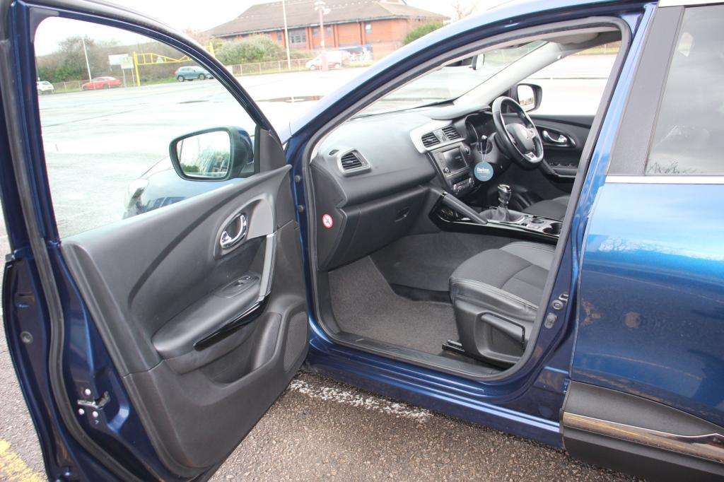 2017 RENAULT KADJAR 2017 RENAULT KADJAR