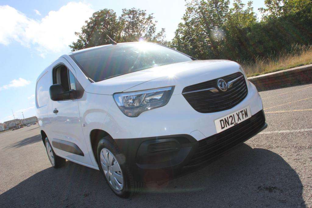 A 2021 VAUXHALL COMBO 2300 Dynamic Td A 2021 VAUXHALL COMBO 2300 Dynamic Td