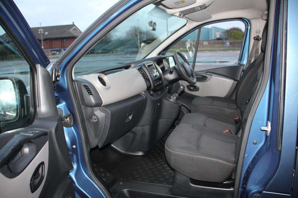 2016 RENAULT TRAFIC 2016 RENAULT TRAFIC