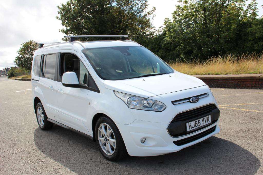 A 2015 FORD TOURNEO CONNECT Tourneo Connect Titanium Tdci Auto A 2015 FORD TOURNEO CONNECT Tourneo Connect Titanium Tdci Auto