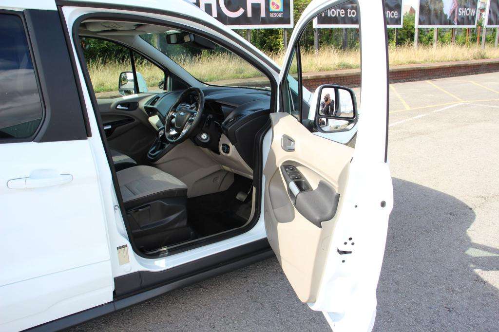 2015 FORD TOURNEO CONNECT 2015 FORD TOURNEO CONNECT
