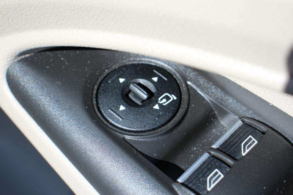 2015 FORD TOURNEO CONNECT 2015 FORD TOURNEO CONNECT