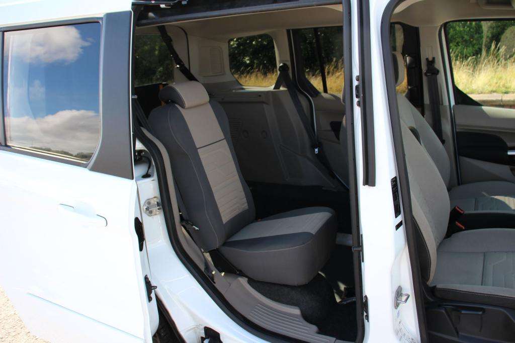 2015 FORD TOURNEO CONNECT 2015 FORD TOURNEO CONNECT