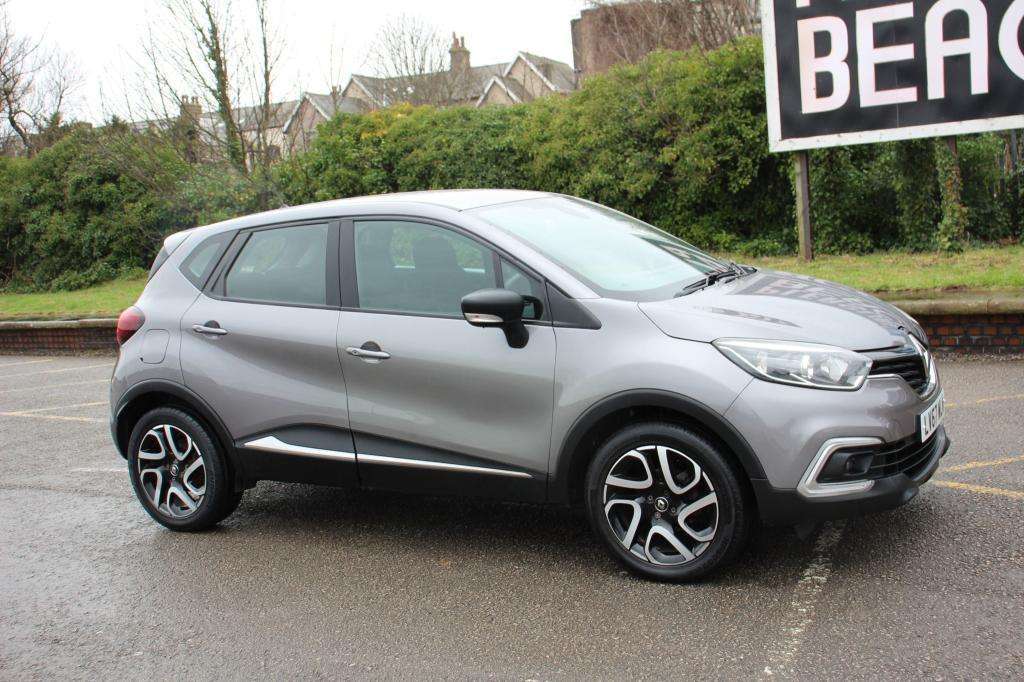 A 2017 RENAULT CAPTUR Dynamique Nav Tce A 2017 RENAULT CAPTUR Dynamique Nav Tce