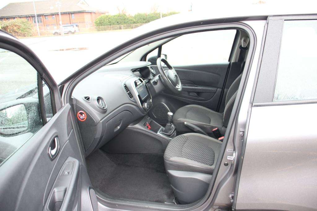 2017 RENAULT CAPTUR 2017 RENAULT CAPTUR