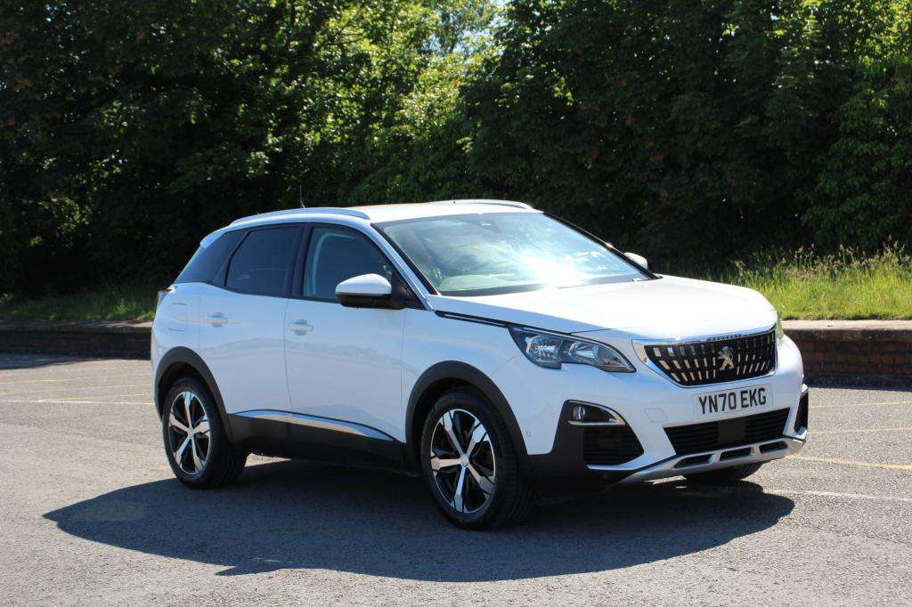 A 2020 PEUGEOT 3008 Allure Blue Hdi S/s A 2020 PEUGEOT 3008 Allure Blue Hdi S/s