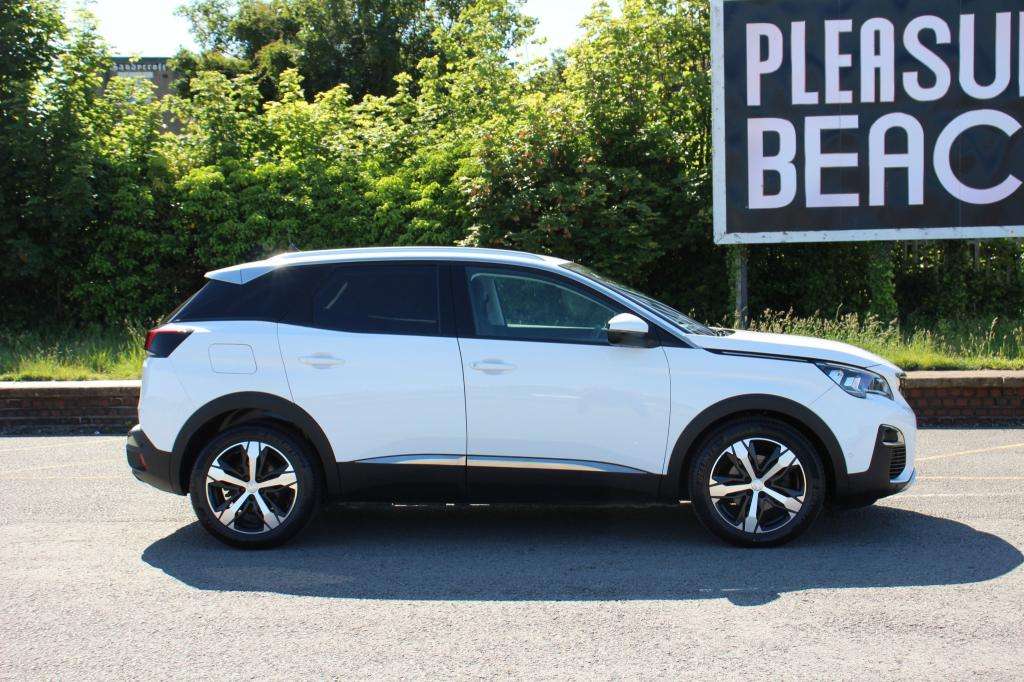 2020 PEUGEOT 3008 2020 PEUGEOT 3008