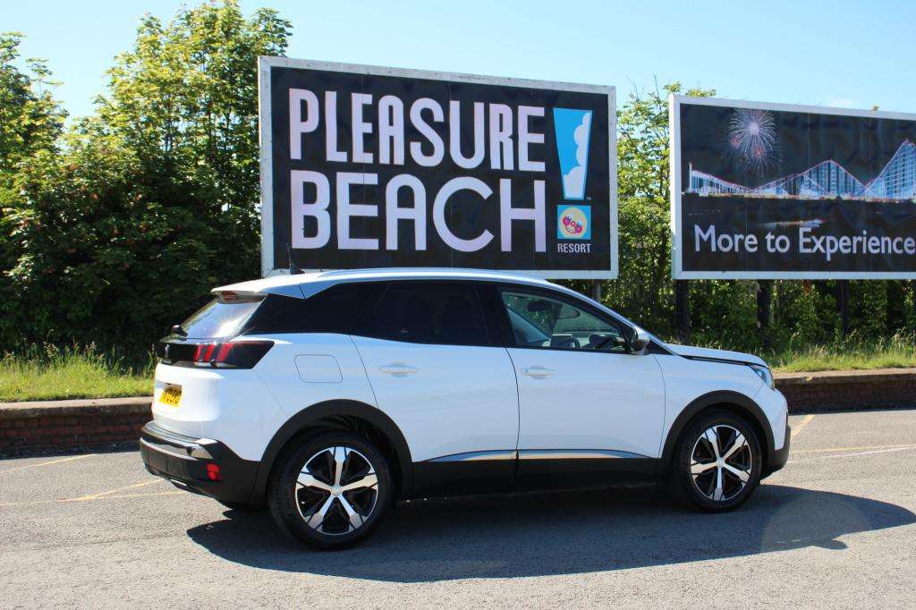 2020 PEUGEOT 3008 2020 PEUGEOT 3008