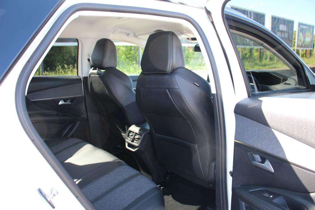 2020 PEUGEOT 3008 2020 PEUGEOT 3008