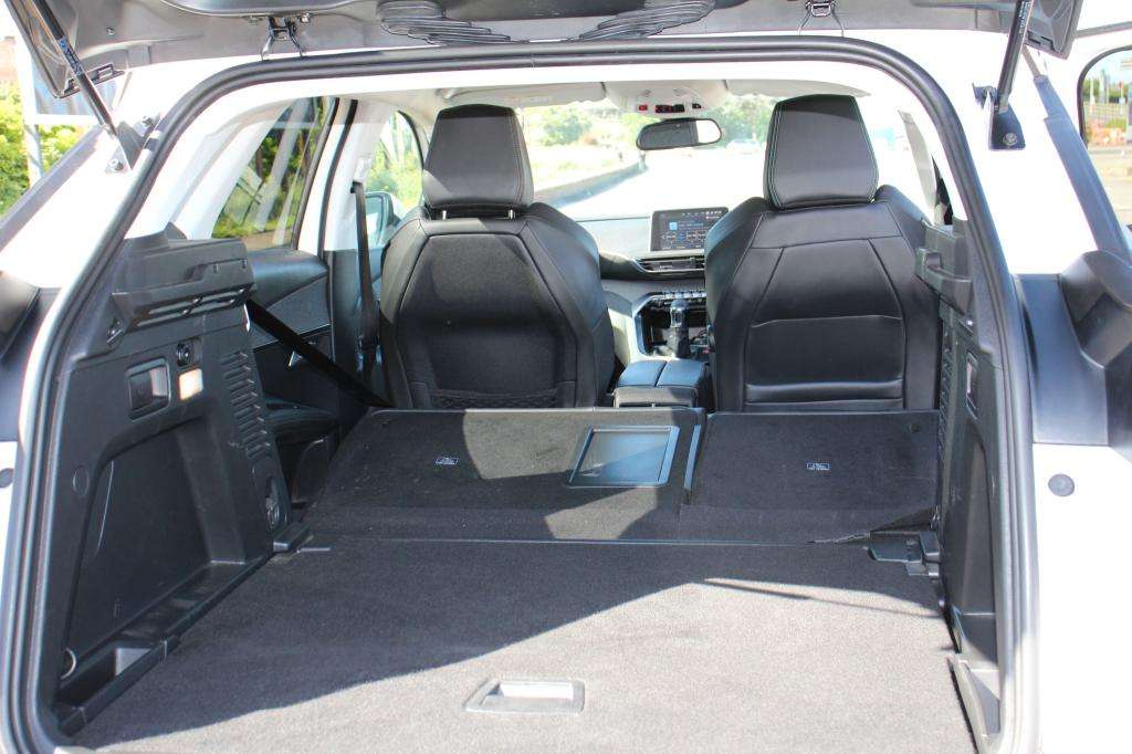 2020 PEUGEOT 3008 2020 PEUGEOT 3008