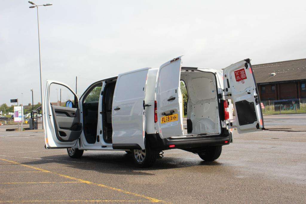2019 VAUXHALL VIVARO 2019 VAUXHALL VIVARO