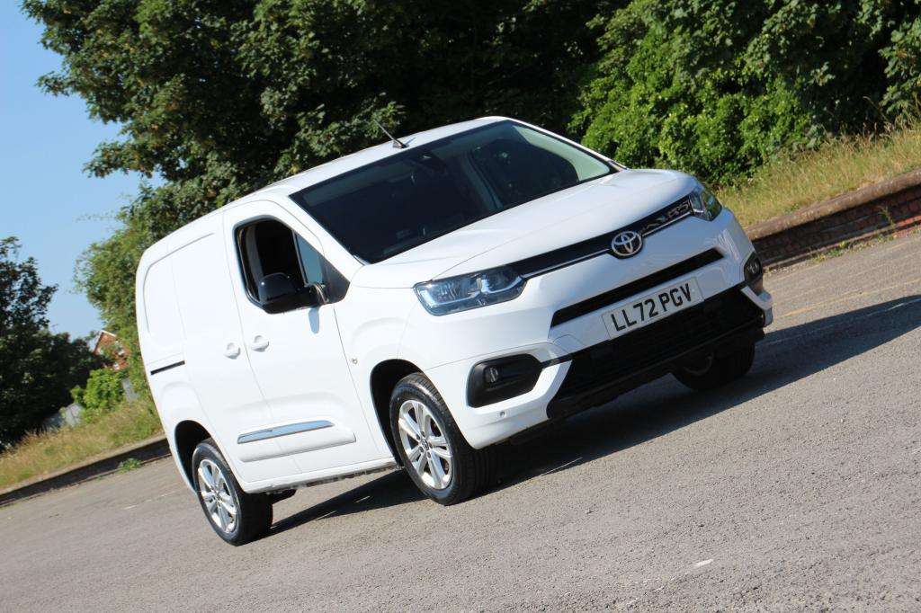 A 2022 TOYOTA PROACE CITY Design Auto A 2022 TOYOTA PROACE CITY Design Auto