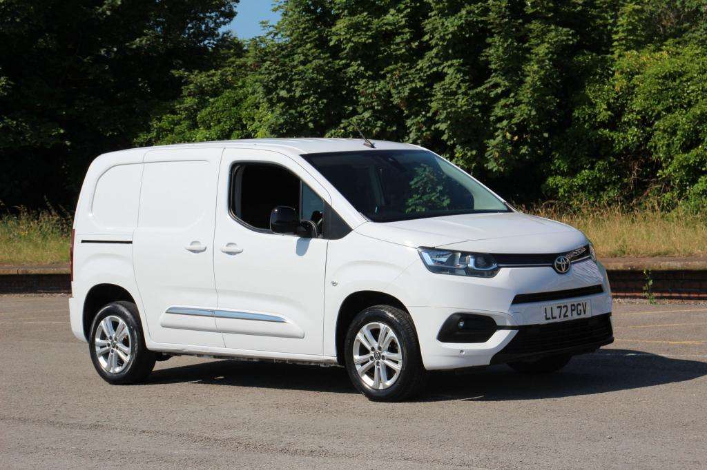 A 2022 TOYOTA PROACE CITY Design Auto A 2022 TOYOTA PROACE CITY Design Auto