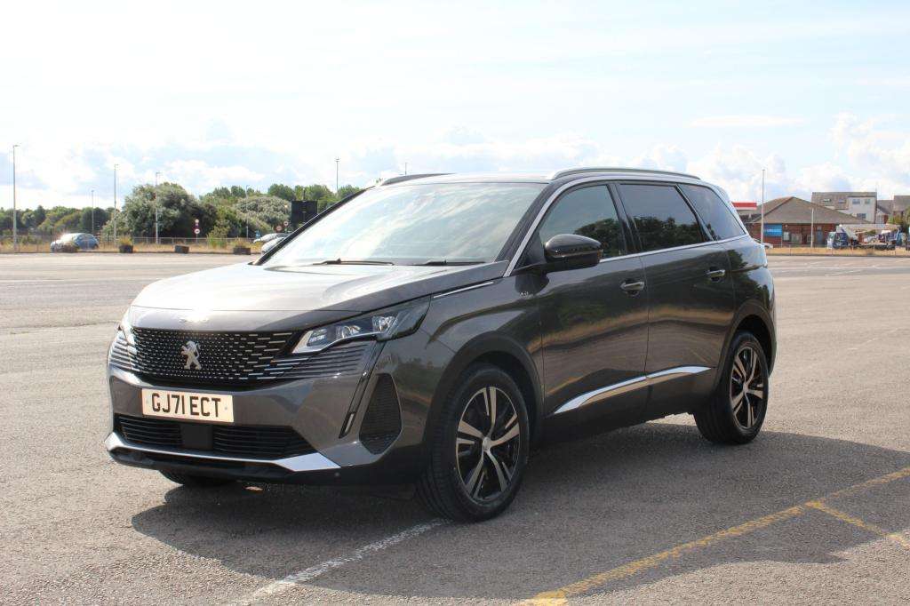 2021 PEUGEOT 5008 2021 PEUGEOT 5008