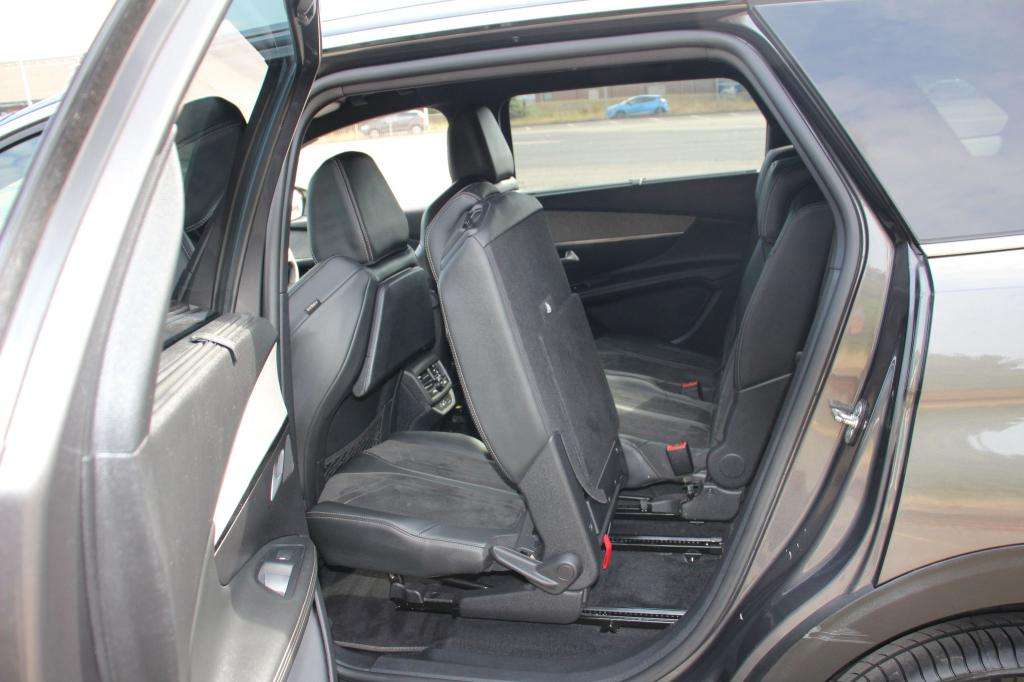 2021 PEUGEOT 5008 2021 PEUGEOT 5008