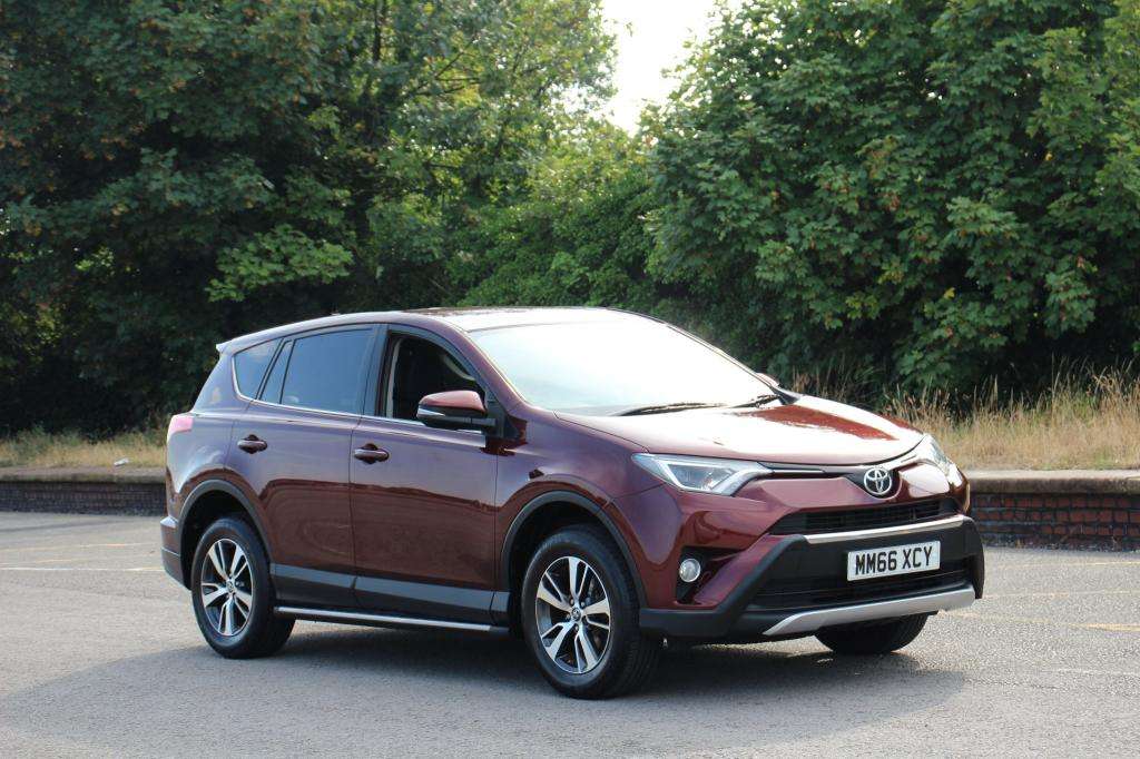 A 2017 TOYOTA RAV4 Business Edition D-4d 4x2 A 2017 TOYOTA RAV4 Business Edition D-4d 4x2
