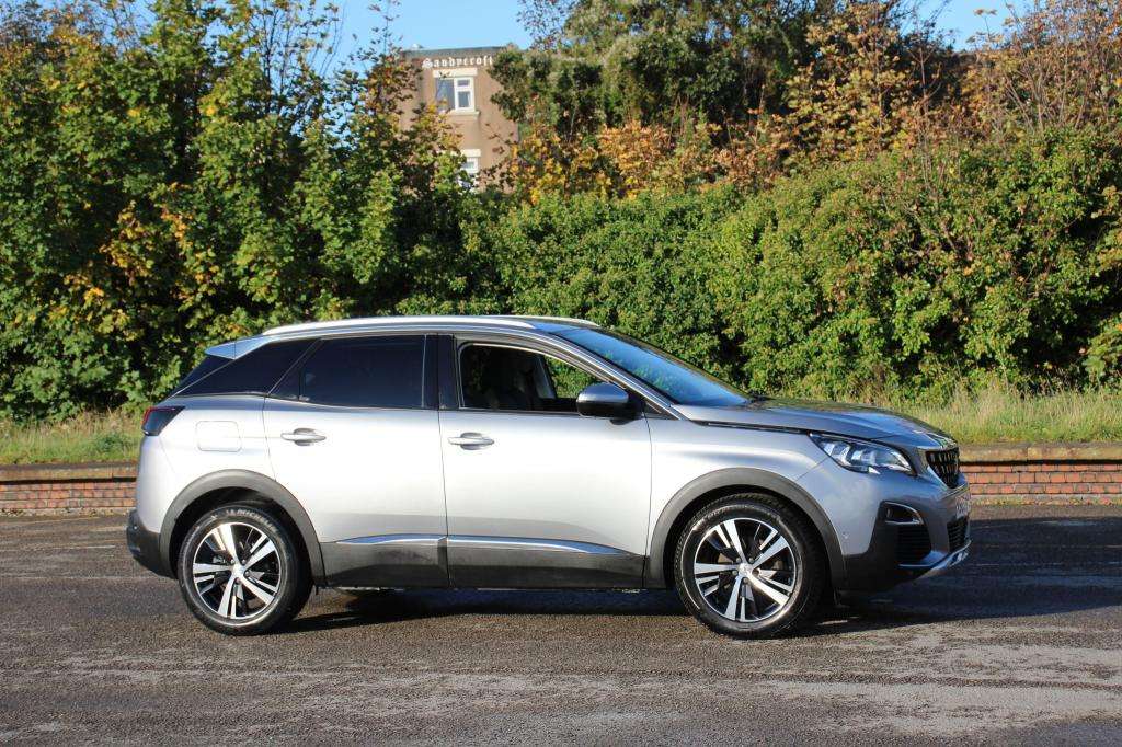 A 2019 PEUGEOT 3008 Allure Blue Hdi S/s Auto A 2019 PEUGEOT 3008 Allure Blue Hdi S/s Auto