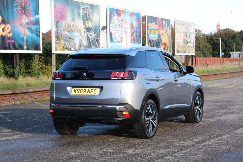 2019 PEUGEOT 3008 2019 PEUGEOT 3008