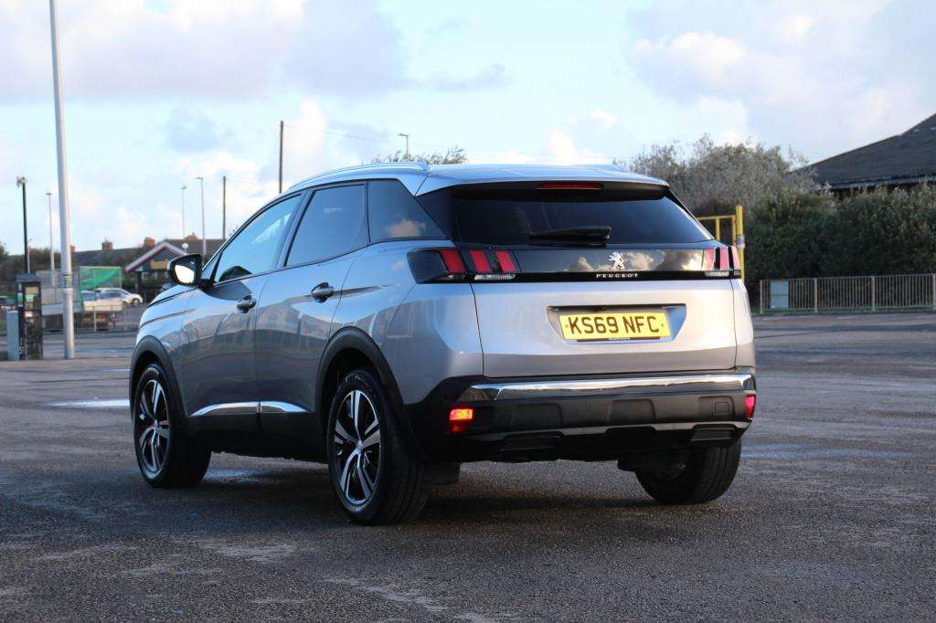 2019 PEUGEOT 3008 2019 PEUGEOT 3008