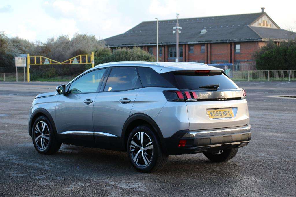 2019 PEUGEOT 3008 2019 PEUGEOT 3008