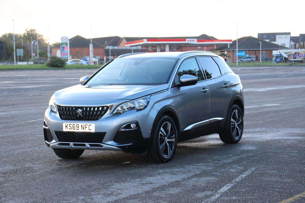 2019 PEUGEOT 3008 2019 PEUGEOT 3008