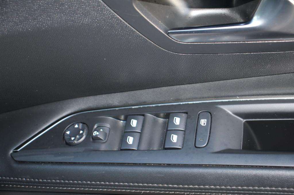 2019 PEUGEOT 3008 2019 PEUGEOT 3008