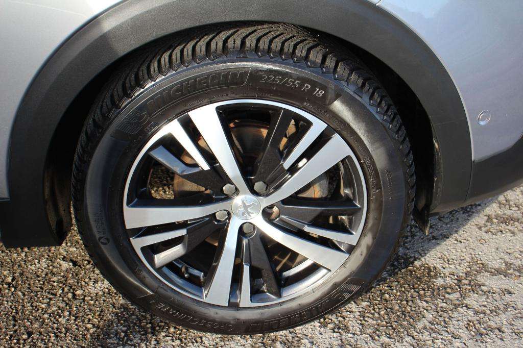 2019 PEUGEOT 3008 2019 PEUGEOT 3008