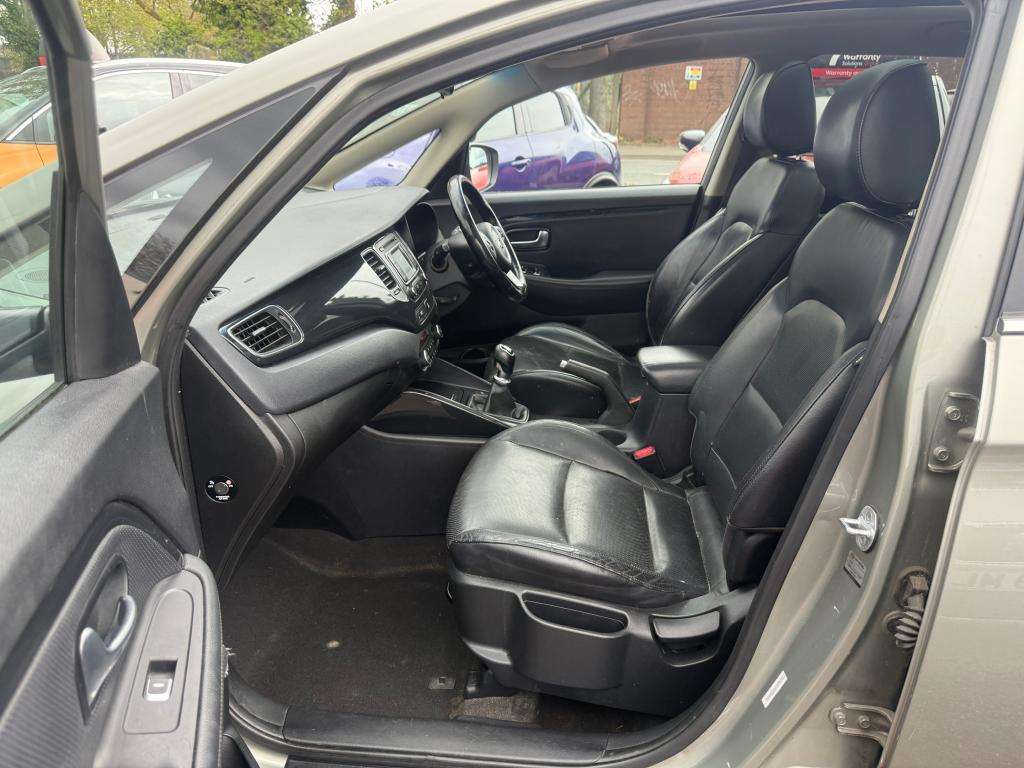 2015 KIA CARENS 2015 KIA CARENS