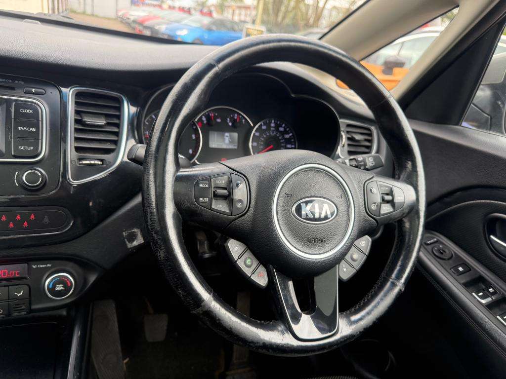 2015 KIA CARENS 2015 KIA CARENS