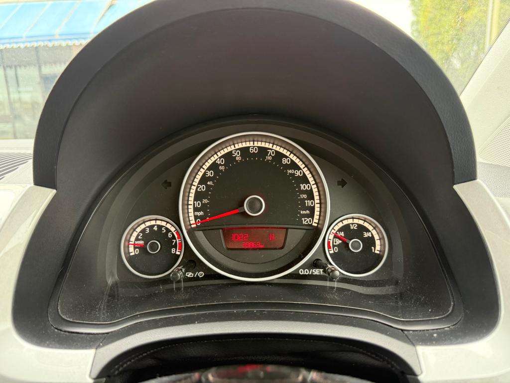 2012 VOLKSWAGEN UP! 2012 VOLKSWAGEN UP!