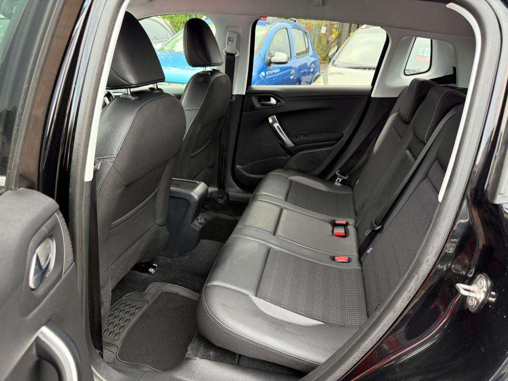 2018 PEUGEOT 2008 2018 PEUGEOT 2008