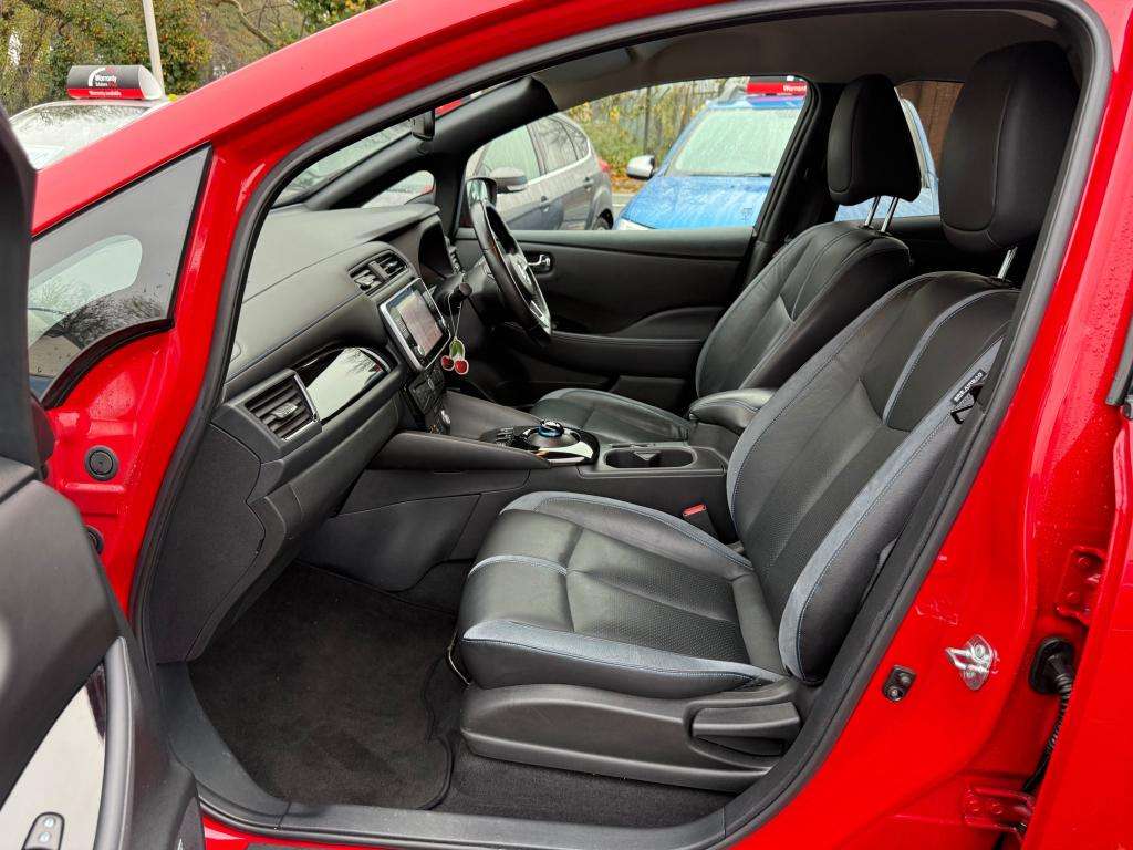 2021 NISSAN LEAF 2021 NISSAN LEAF