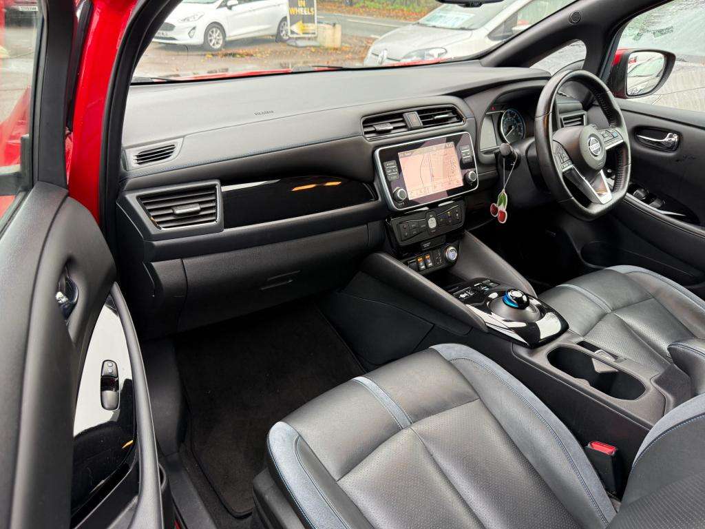 2021 NISSAN LEAF 2021 NISSAN LEAF