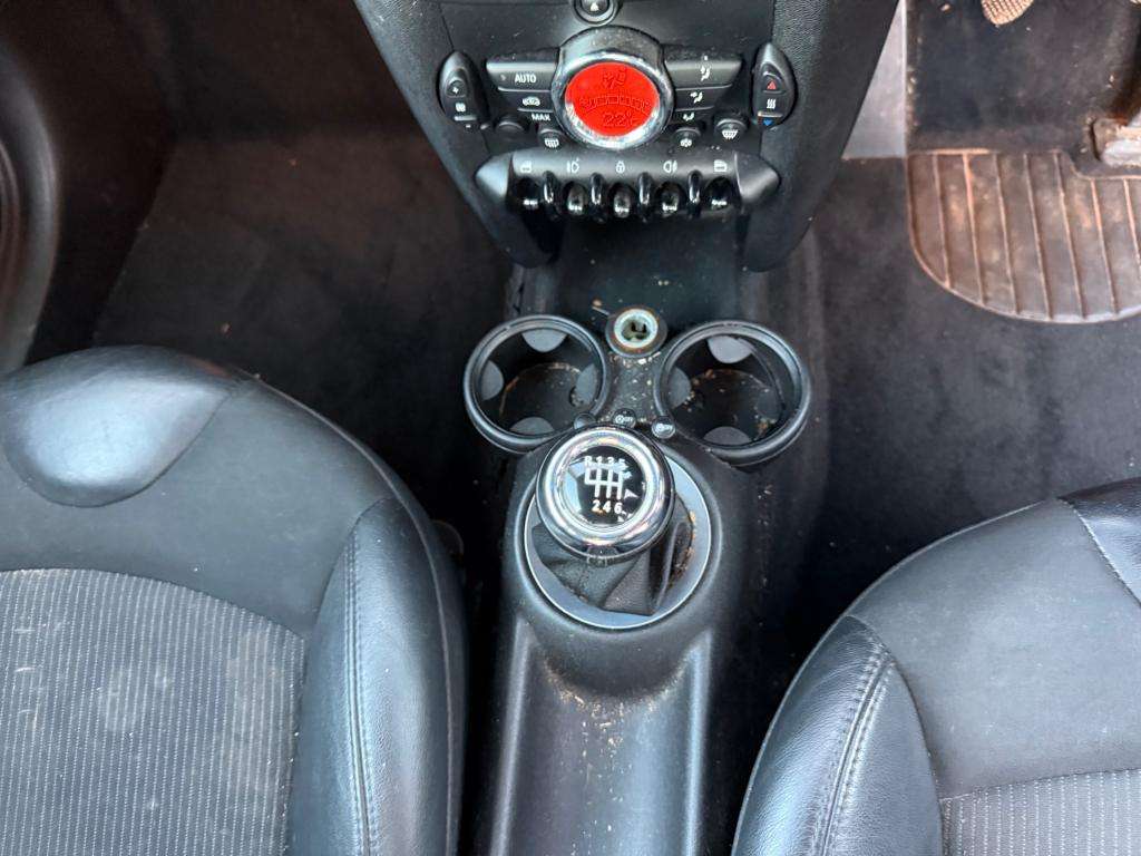 2011 MINI HATCH 2011 MINI HATCH