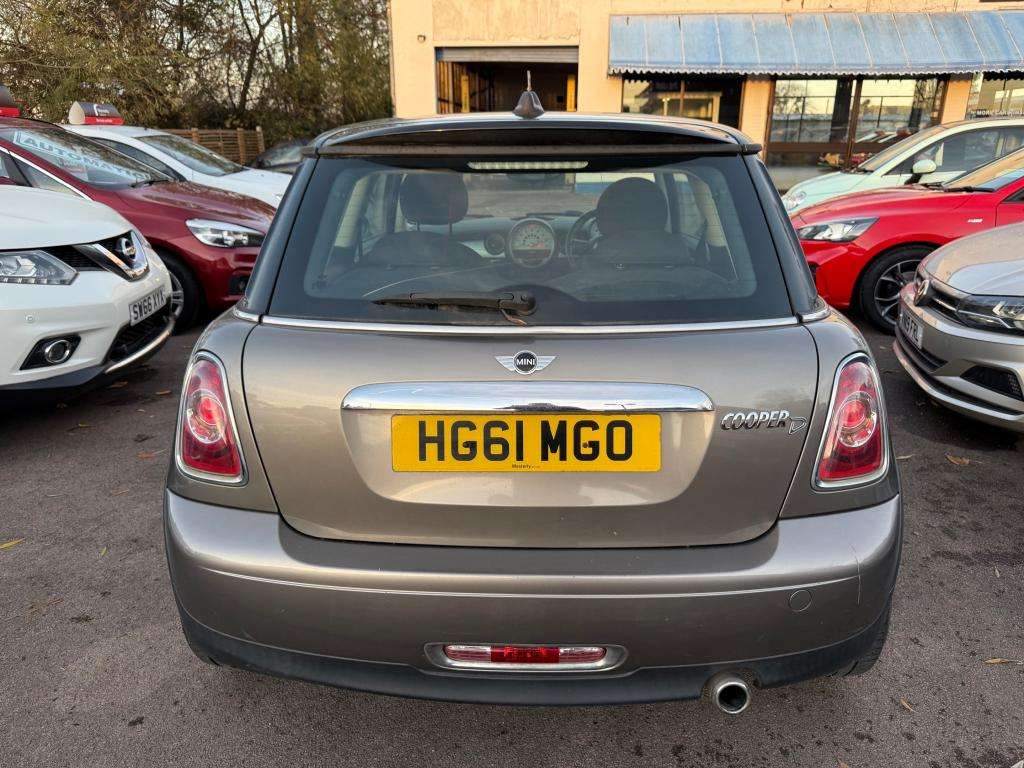 2011 MINI HATCH 2011 MINI HATCH