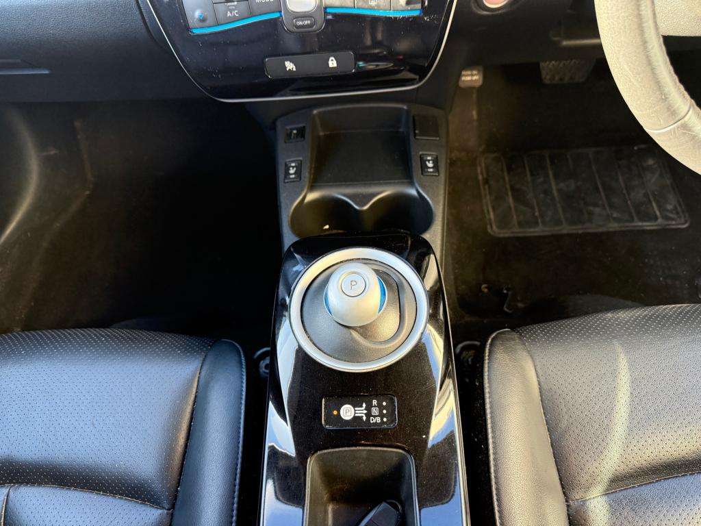 2015 NISSAN LEAF 2015 NISSAN LEAF