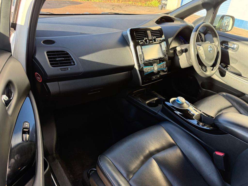 2015 NISSAN LEAF 2015 NISSAN LEAF