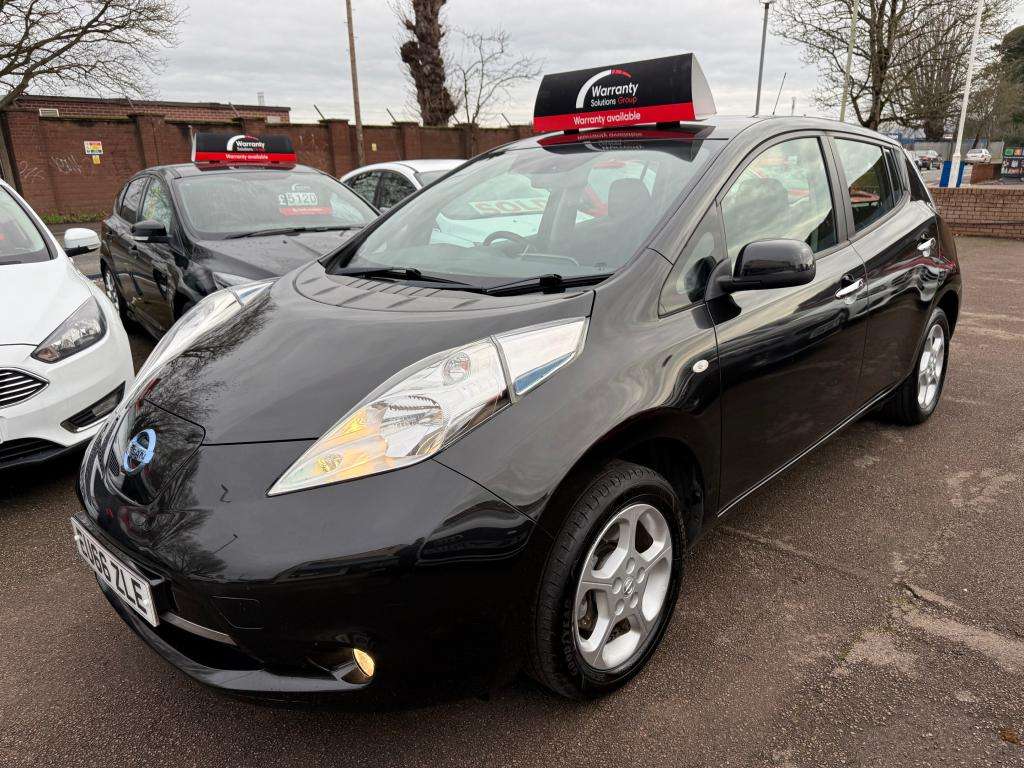 A 2016 NISSAN LEAF Acenta 24kwh A 2016 NISSAN LEAF Acenta 24kwh