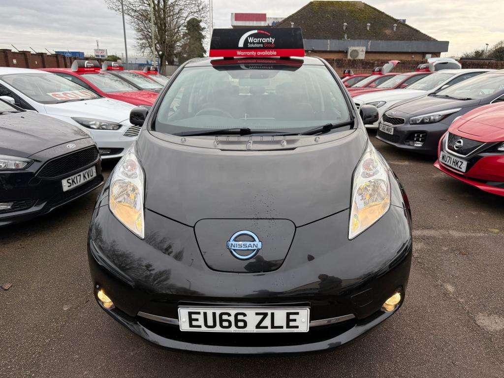 A 2016 NISSAN LEAF Acenta 24kwh A 2016 NISSAN LEAF Acenta 24kwh