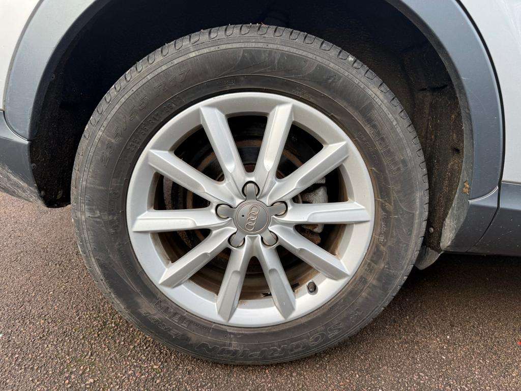 2013 AUDI Q3 2013 AUDI Q3