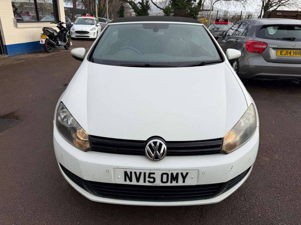 A 2015 VOLKSWAGEN GOLF Se Bluemotion Technology Tdi A 2015 VOLKSWAGEN GOLF Se Bluemotion Technology Tdi