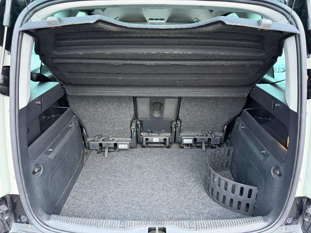 2013 SKODA ROOMSTER 2013 SKODA ROOMSTER