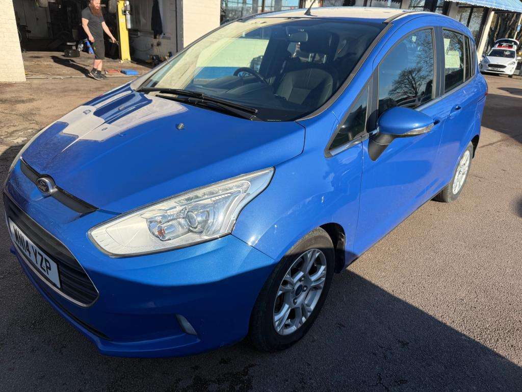 A 2014 FORD B-MAX Zetec A 2014 FORD B-MAX Zetec