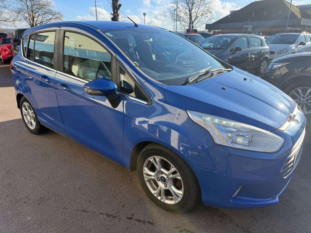 A 2014 FORD B-MAX Zetec A 2014 FORD B-MAX Zetec