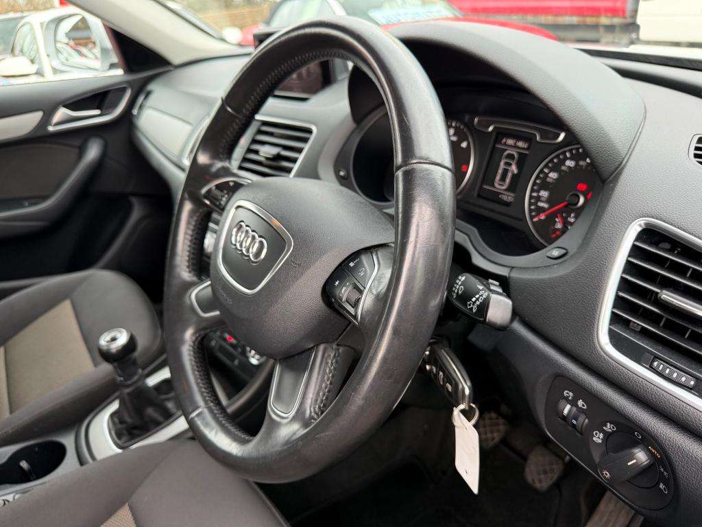 2013 AUDI Q3 2013 AUDI Q3