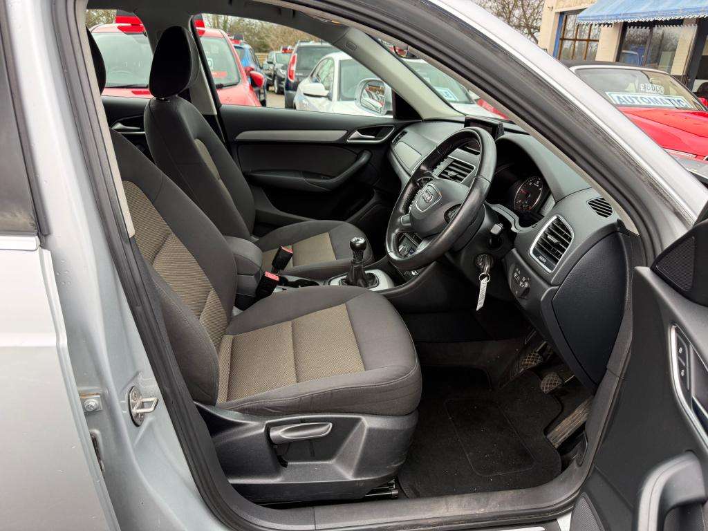 2013 AUDI Q3 2013 AUDI Q3