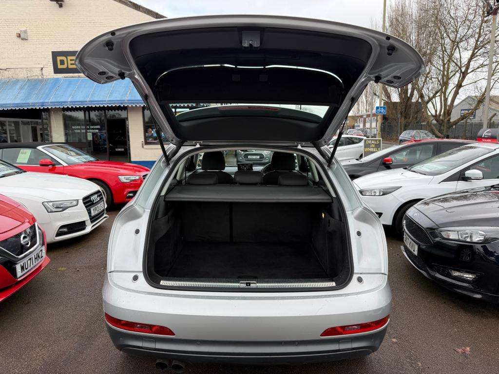 2013 AUDI Q3 2013 AUDI Q3