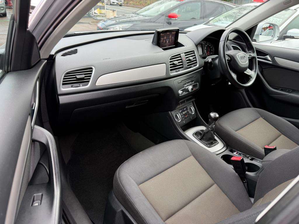 2013 AUDI Q3 2013 AUDI Q3